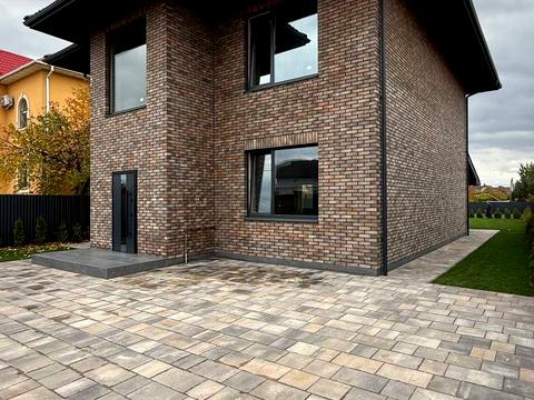 будинок за адресою Доброго Дуба вул.