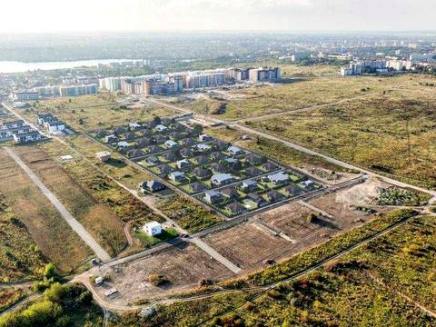 участок по адресу Миколи Боголюбова ул.