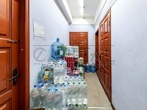 комерційна за адресою Павлівська вул., 18