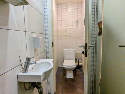 комерційна за адресою Верхній Вал вул., 24