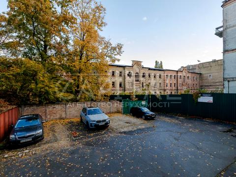 коммерческая по адресу Евгения Чикаленко ул. (Пушкінська), 33
