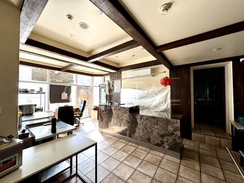 комерційна за адресою Шовковична вул., 46/48