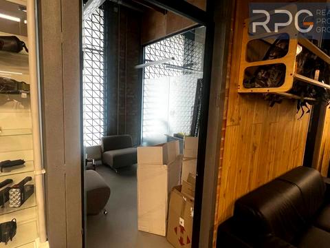 комерційна за адресою Степана Бандери просп. (Московський), 28А