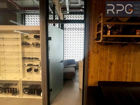 комерційна за адресою Степана Бандери просп. (Московський), 28А