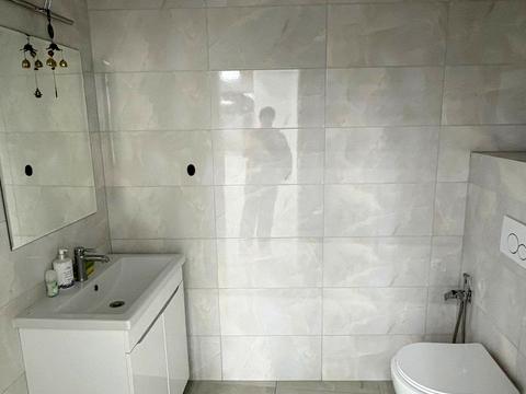 комерційна за адресою Замарстинівська вул. (Калініна), 170Д