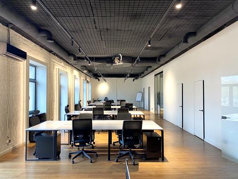 комерційна за адресою Івана Франка вул., 9