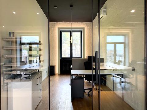 комерційна за адресою Івана Франка вул., 9