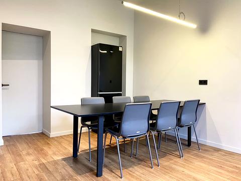 комерційна за адресою Івана Франка вул., 9