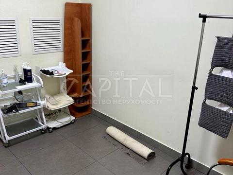 комерційна за адресою Рибальська вул., 13