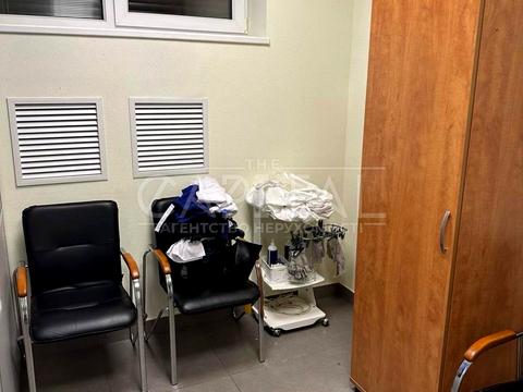 комерційна за адресою Рибальська вул., 13