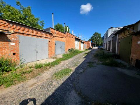 паркоместо по адресу Леоніда Каденюка ул. (Серьогіна), 5А