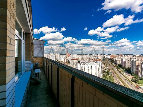 комерційна за адресою пр-т Григоренка Петра, 22/20