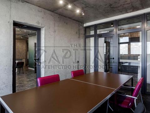 комерційна за адресою пр-т Григоренка Петра, 22/20