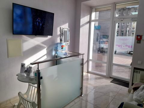 комерційна за адресою Антоновича вул. (Горького), 47/12