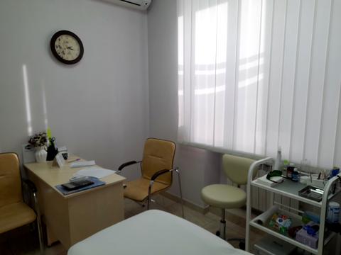 комерційна за адресою Антоновича вул. (Горького), 47/12