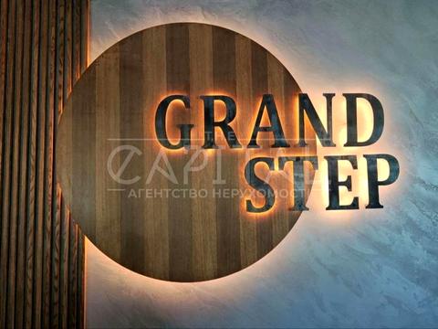 комерційна за адресою Польова вул., 24