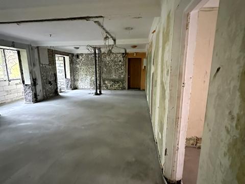 комерційна за адресою Павла Тичини просп., 9