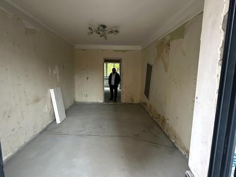 комерційна за адресою Павла Тичини просп., 9