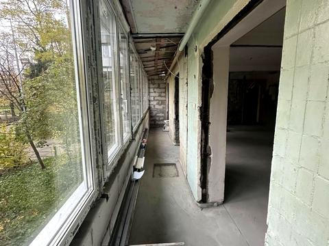 комерційна за адресою Павла Тичини просп., 9