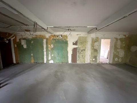 комерційна за адресою Павла Тичини просп., 9