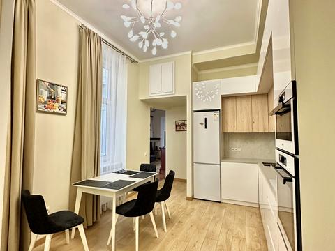 квартира за адресою Кониського, 1