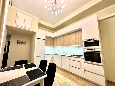 квартира за адресою Кониського, 1