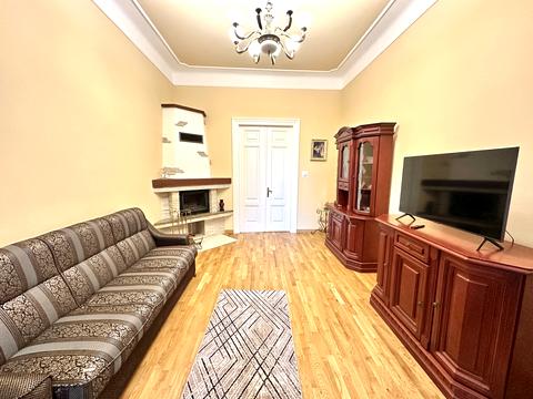 квартира за адресою Кониського, 1