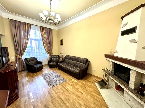 квартира за адресою Кониського, 1