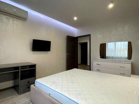 квартира за адресою Високовольтна вул., 14-Д