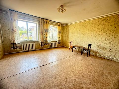 будинок за адресою Центральна вул.