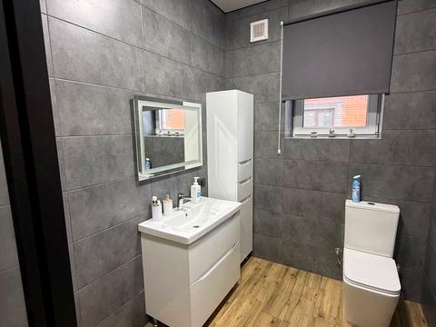 будинок за адресою горіхова, 1