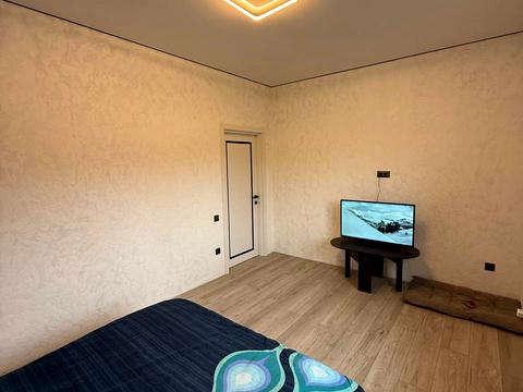 будинок за адресою горіхова, 1