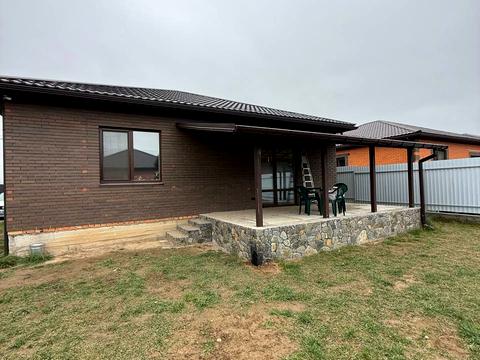 будинок за адресою горіхова, 1