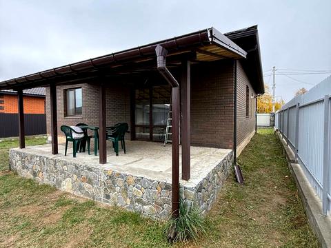 будинок за адресою горіхова, 1