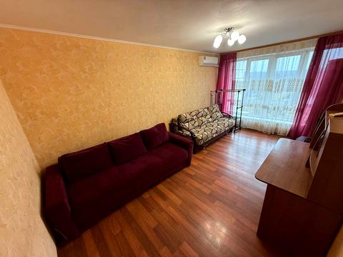 квартира за адресою Миколи Ушакова вул., 6