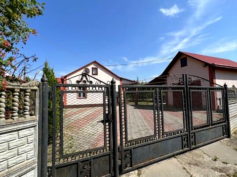 дом по адресу Озерна