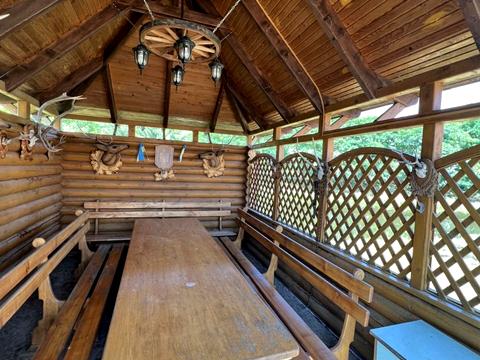 дом по адресу Озерна