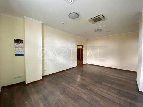 коммерческая по адресу Князей Острожских ул. (Московська), 23