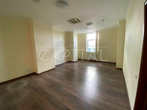 коммерческая по адресу Князей Острожских ул. (Московська), 23