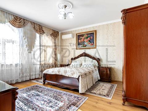 будинок за адресою Святищенська вул.