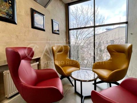 комерційна за адресою Волинська вул., 67