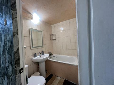 дом по адресу Николая Гнатюка ул. (Ласточкіна), 34