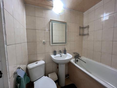 дом по адресу Николая Гнатюка ул. (Ласточкіна), 34