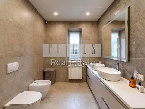 будинок за адресою Амосова вул.