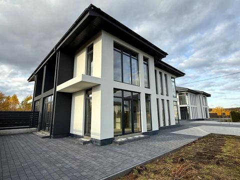 будинок за адресою с. Зубра, І. Богуна вул.