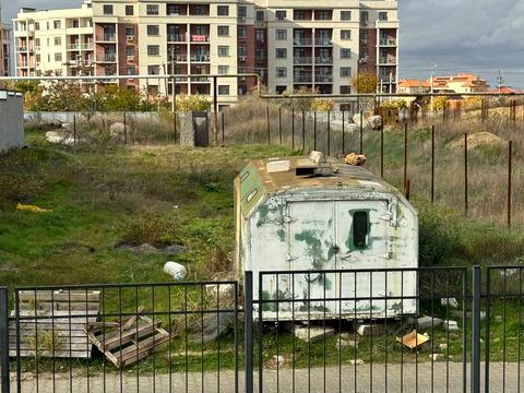 участок по адресу Леонідовська, 10