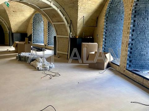 коммерческая по адресу Ивана Мазепы ул. (Январского Восстания), 1