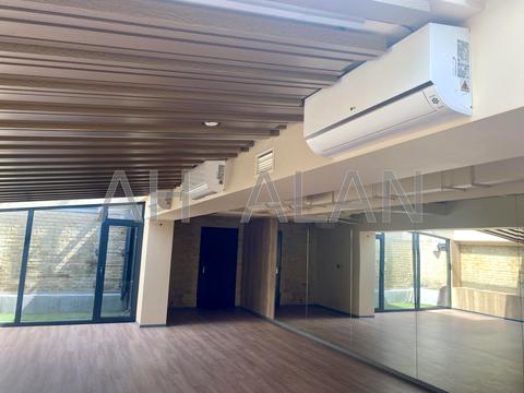 коммерческая по адресу Ивана Мазепы ул. (Январского Восстания), 1