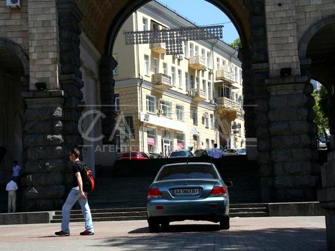 коммерческая по адресу Лютеранская ул., 3