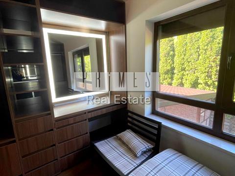 будинок за адресою с. Лісники, Виноградна вул.